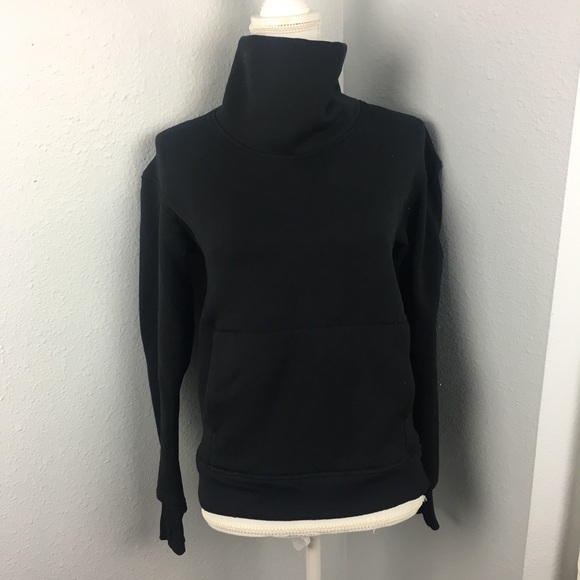 lululemon turtleneck sweatshirt